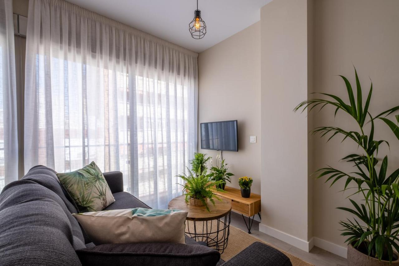 Minty Stay - Trinidad Apartments Malaga Exterior photo