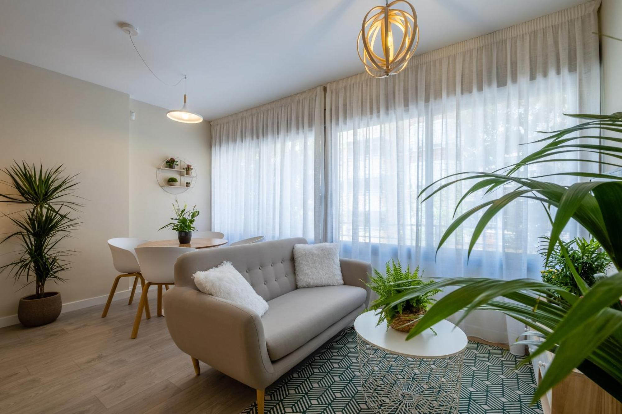 Minty Stay - Trinidad Apartments Malaga Room photo